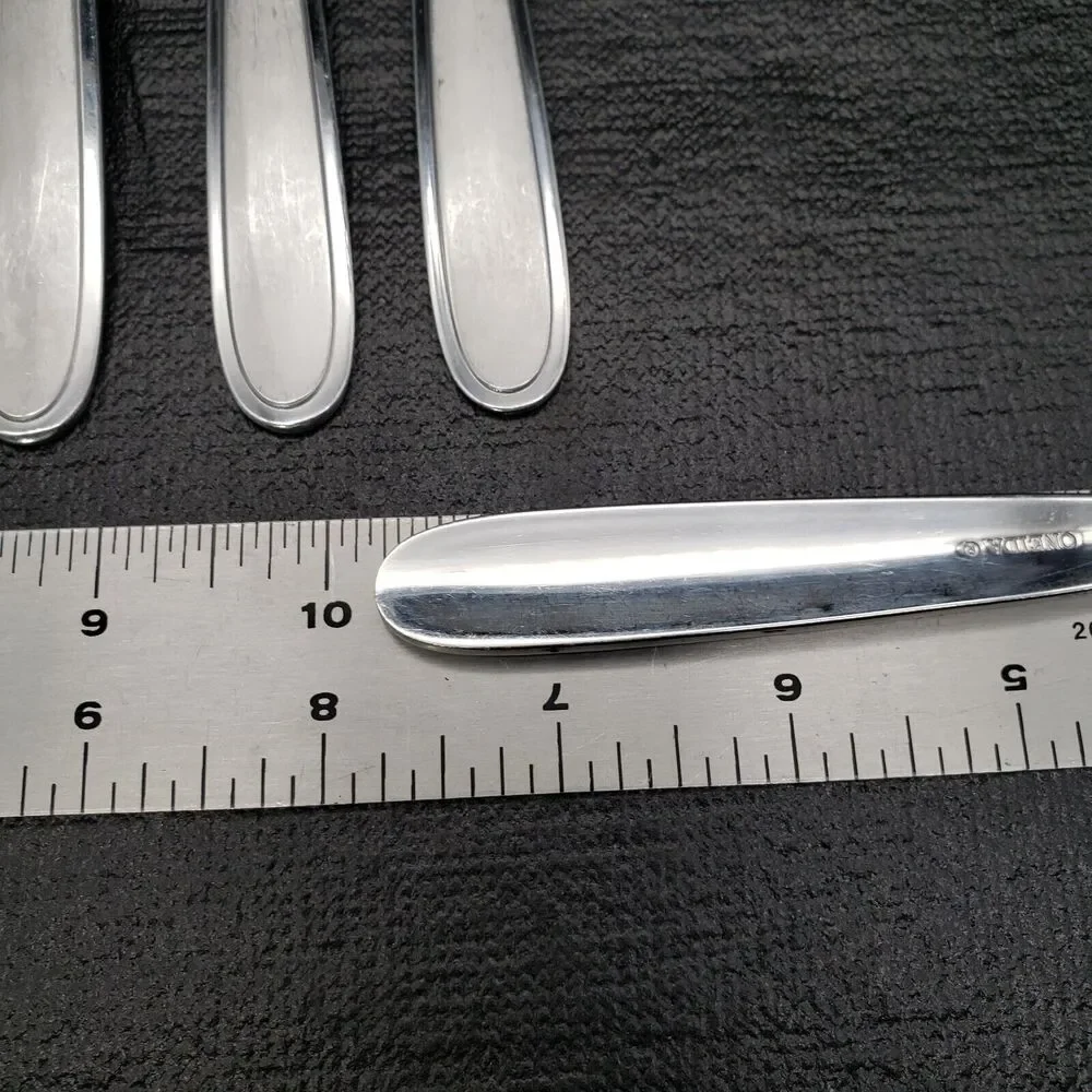 Oneida PENINSULA CASTLE JORDAN LAURA Stainless Fork 7 7/8